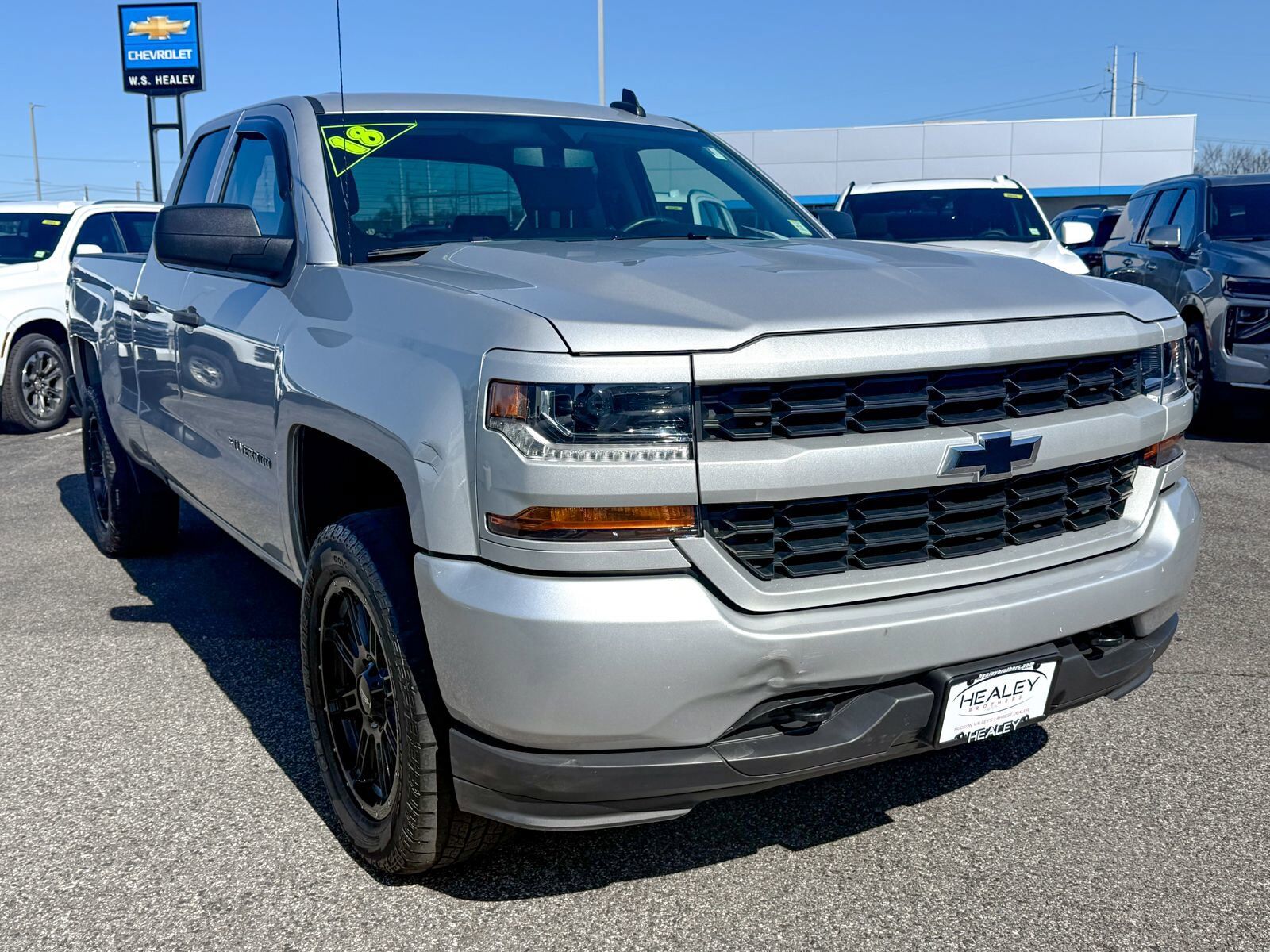 2018 CHEVROLET Silverado