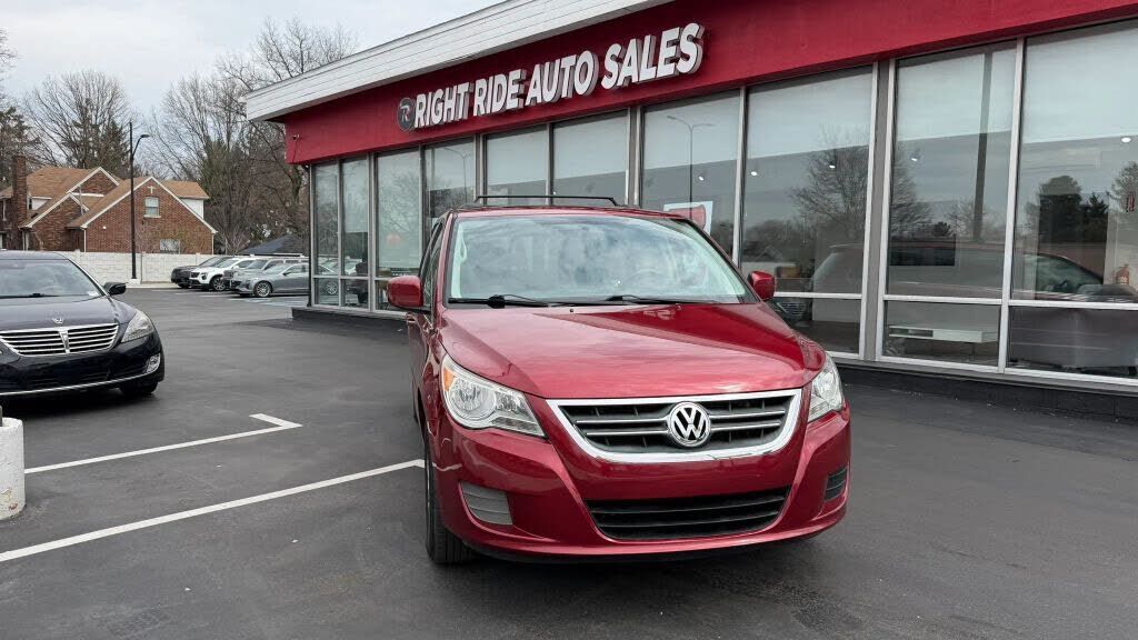 2012 VOLKSWAGEN Routan