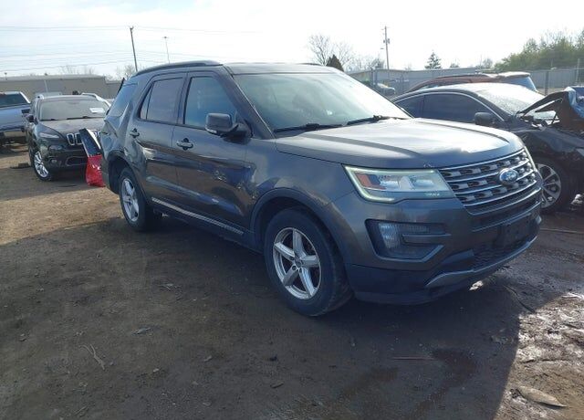 2016 FORD Explorer