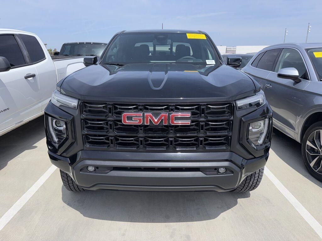 2024 GMC Canyon