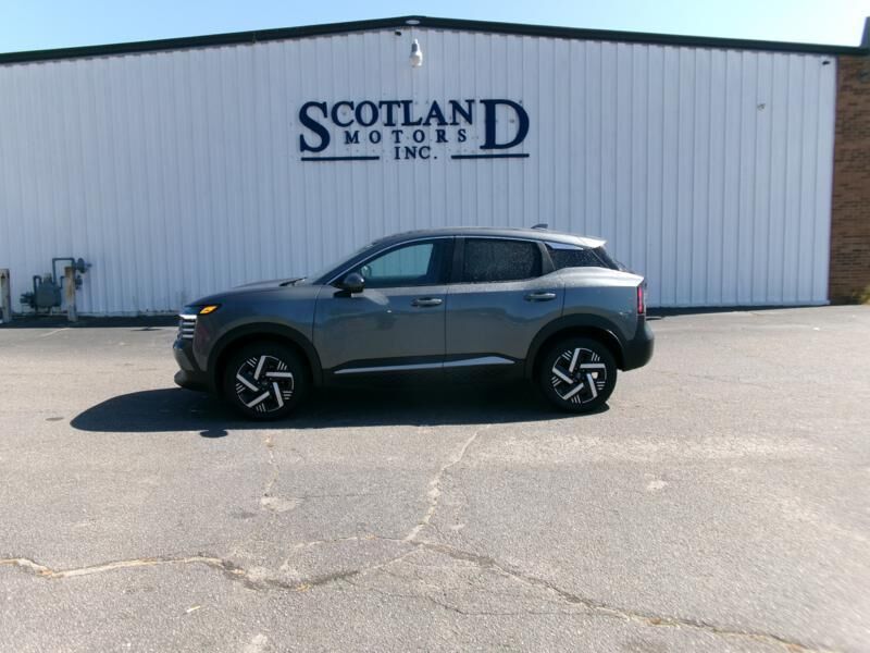 2025 NISSAN Kicks