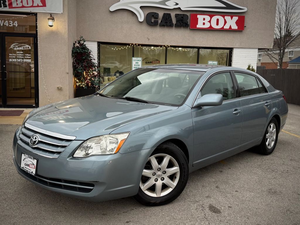 2005 TOYOTA Avalon