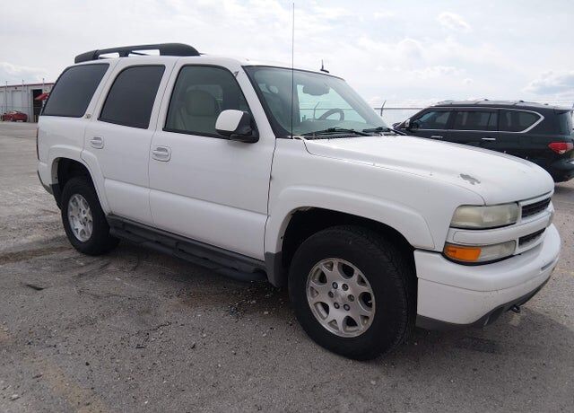 2004 CHEVROLET Tahoe