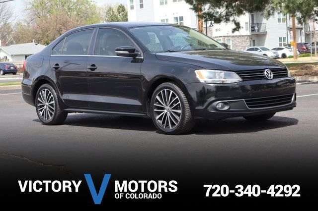 2012 VOLKSWAGEN Jetta