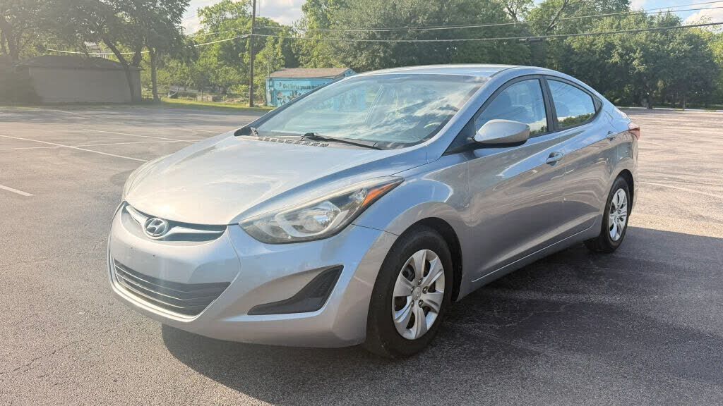 2016 HYUNDAI Elantra