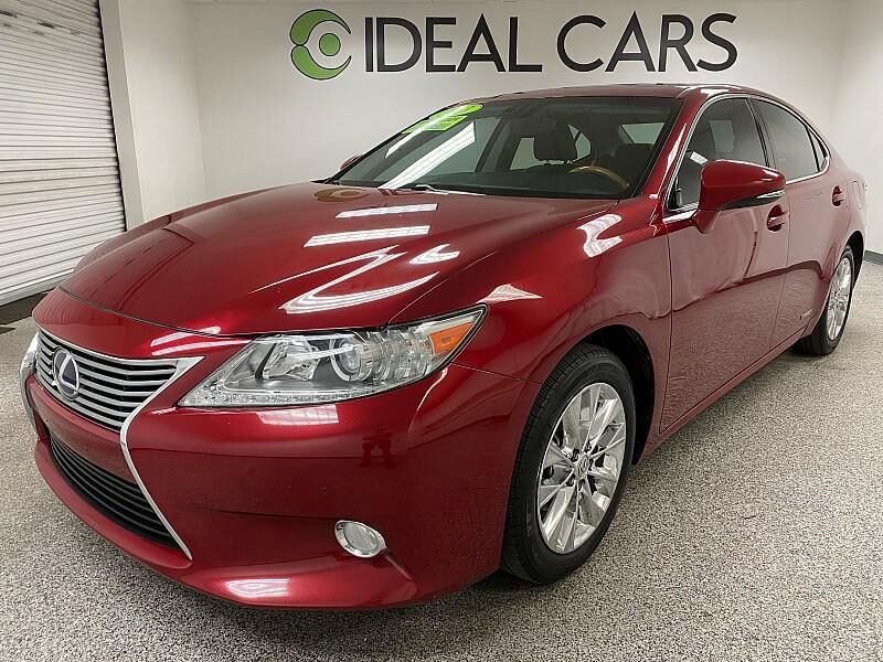 2013 LEXUS ES