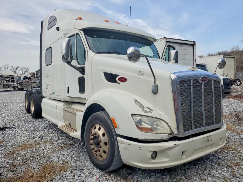 2012 PETERBILT 587