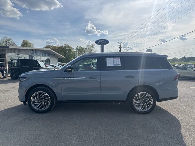 2025 LINCOLN Navigator