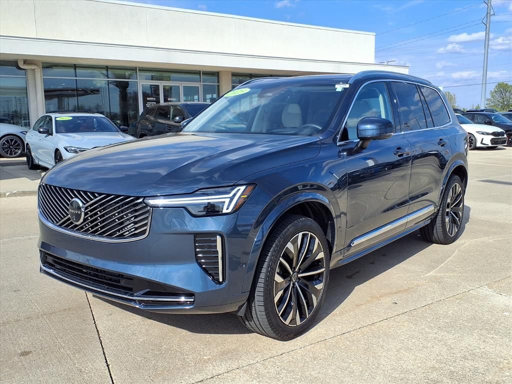 2025 VOLVO XC90