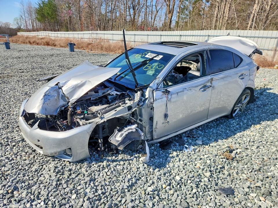 2011 LEXUS IS