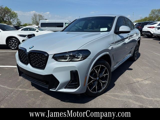 2023 BMW X4