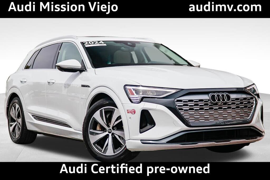2024 AUDI Q8