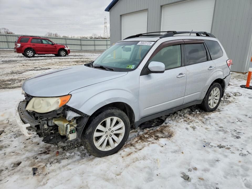 2013 SUBARU Forester