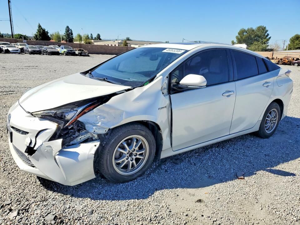2016 TOYOTA PRIUS