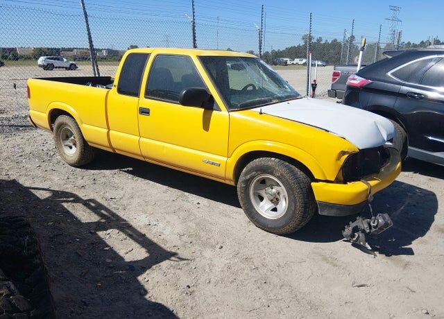 2003 CHEVROLET S-10 Pickup
