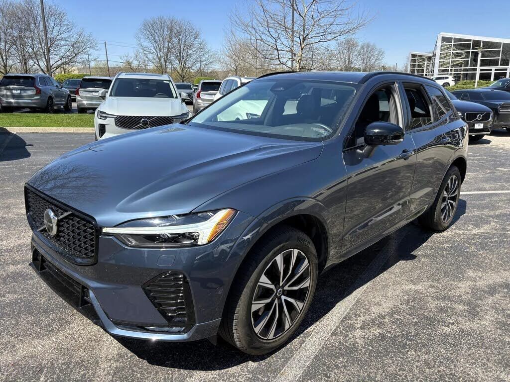 2023 VOLVO XC60