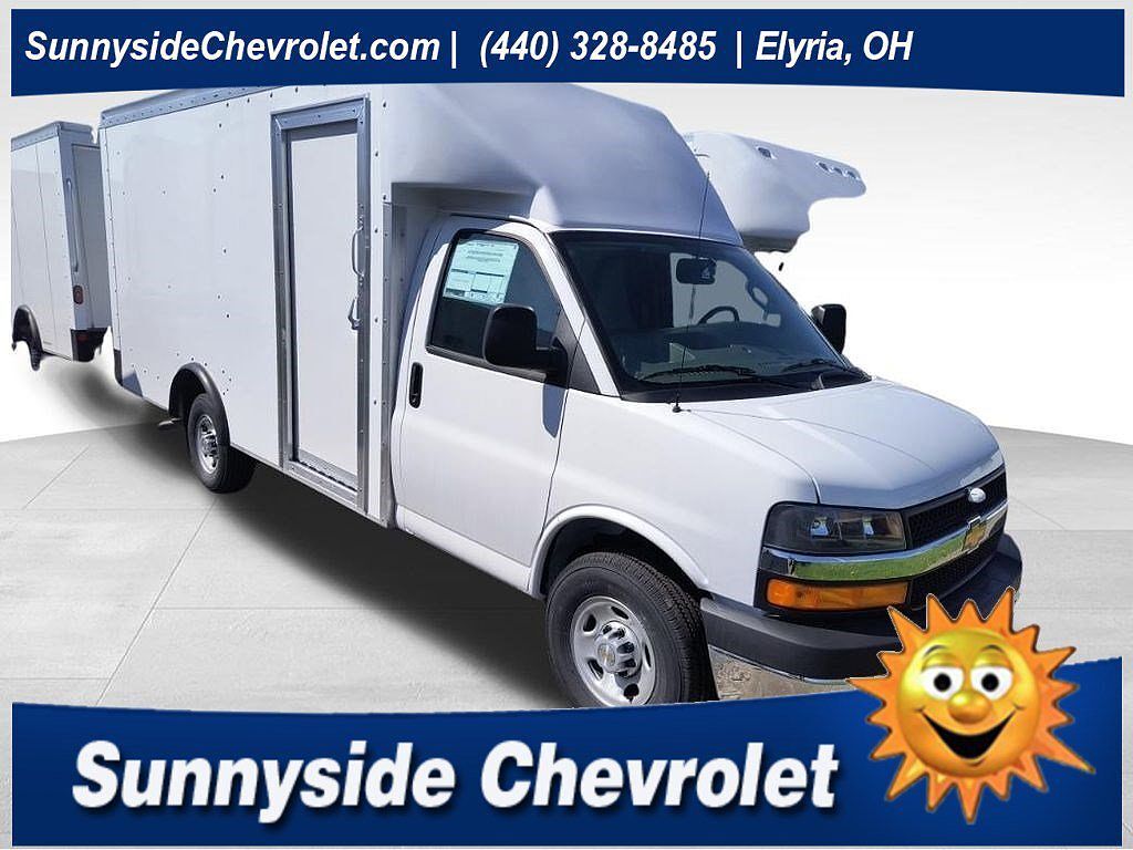 2026 CHEVROLET Express