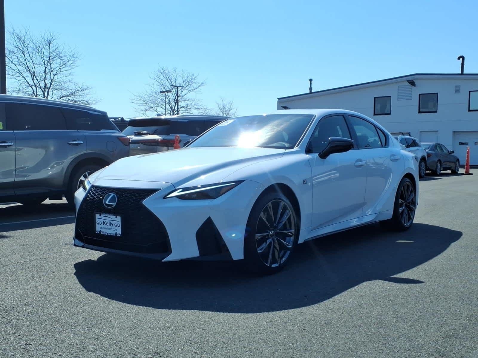2025 LEXUS IS