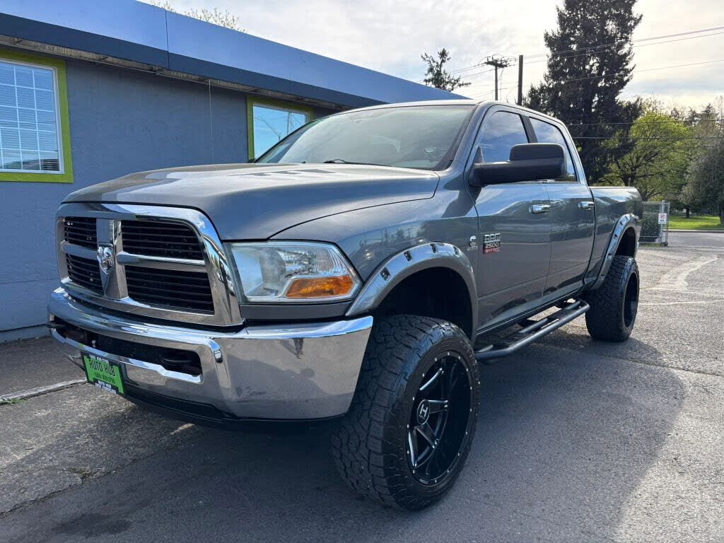2012 DODGE Ram