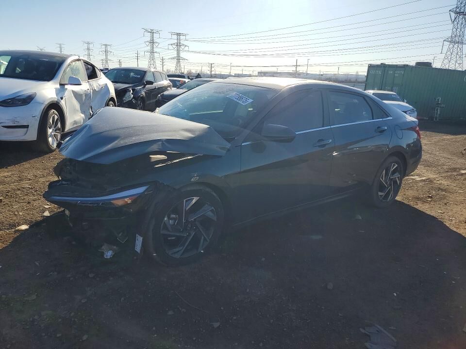 2024 HYUNDAI Elantra