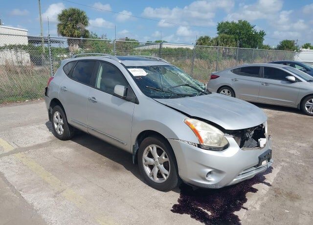 2011 NISSAN Rogue