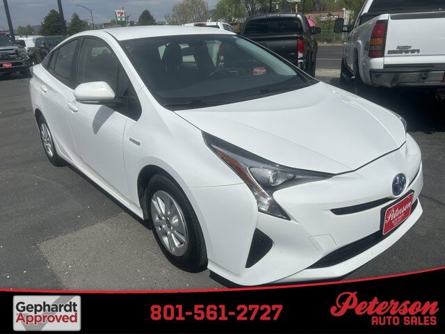 2016 TOYOTA PRIUS