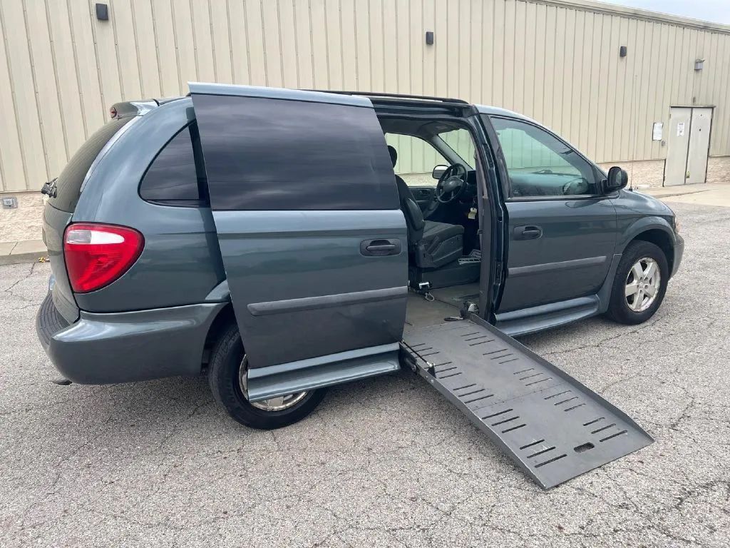 2007 DODGE Caravan