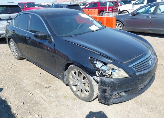 2011 INFINITI G37