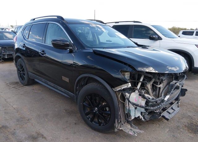 2017 NISSAN Rogue