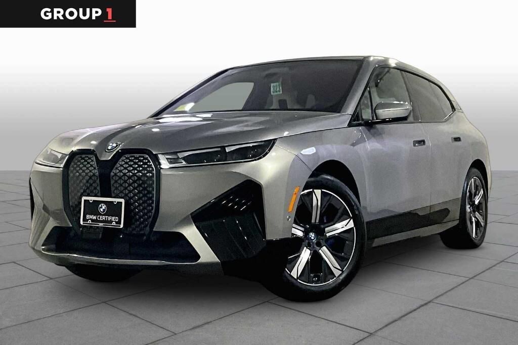 2023 BMW ix