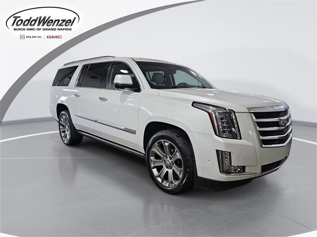 2019 CADILLAC Escalade ESV