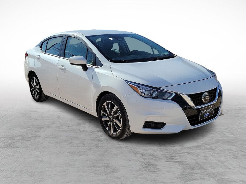 2022 NISSAN Versa