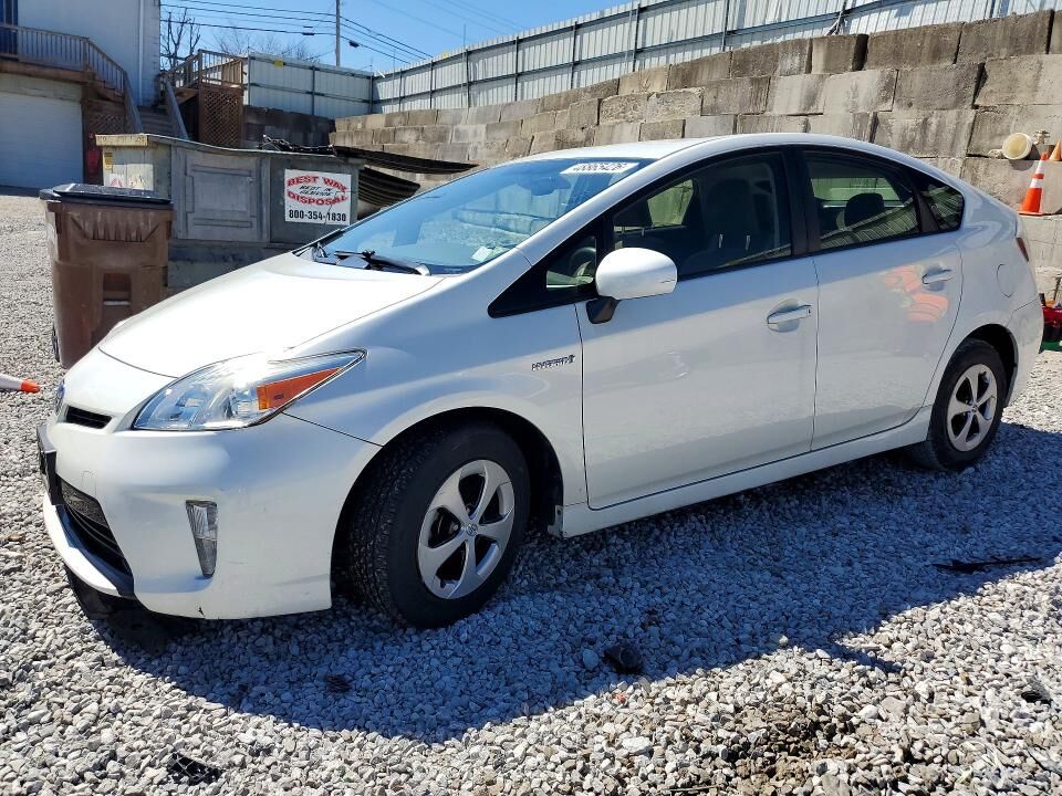 2015 TOYOTA PRIUS