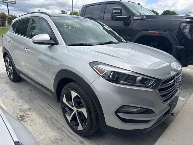 2017 HYUNDAI Tucson