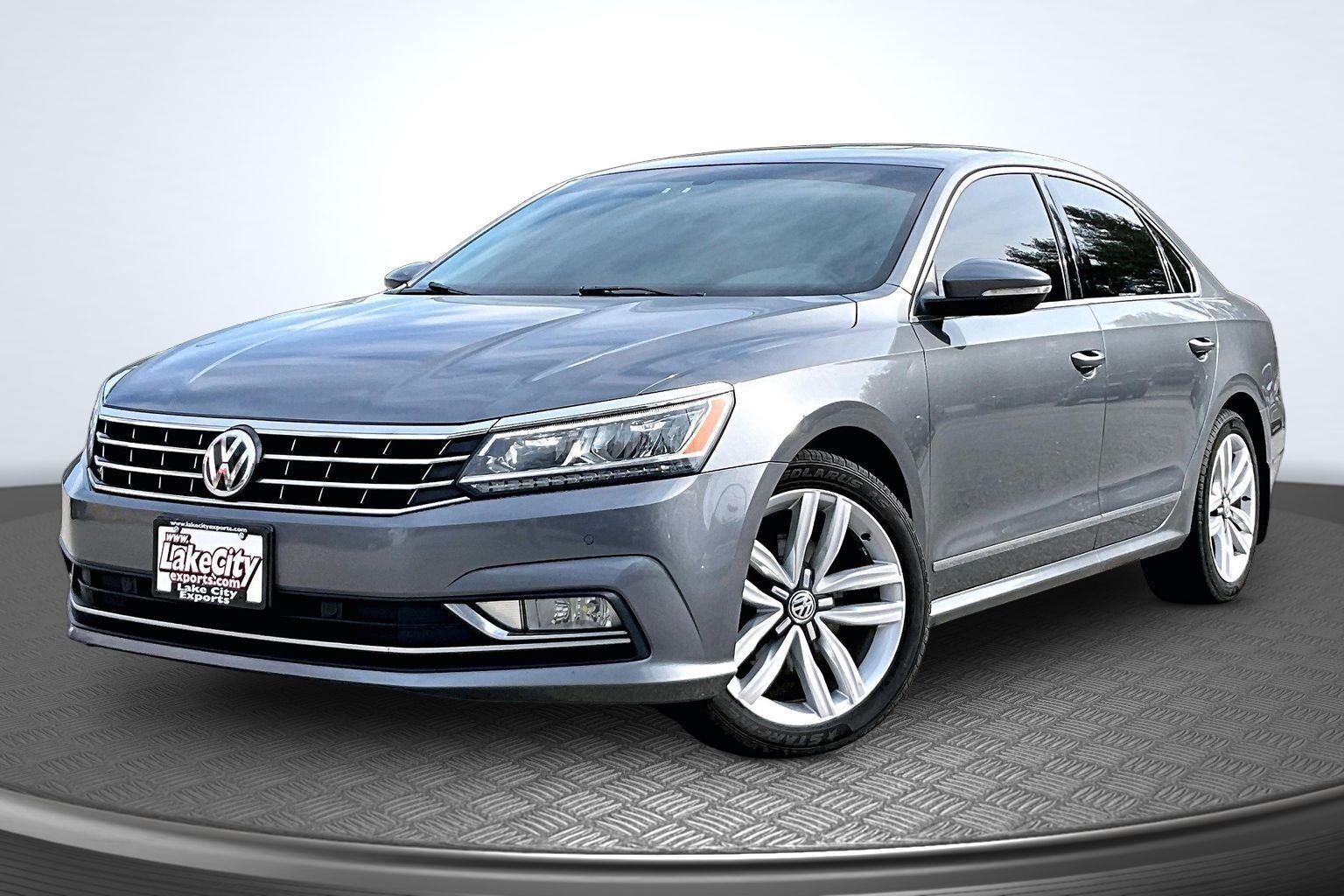 2017 VOLKSWAGEN Passat