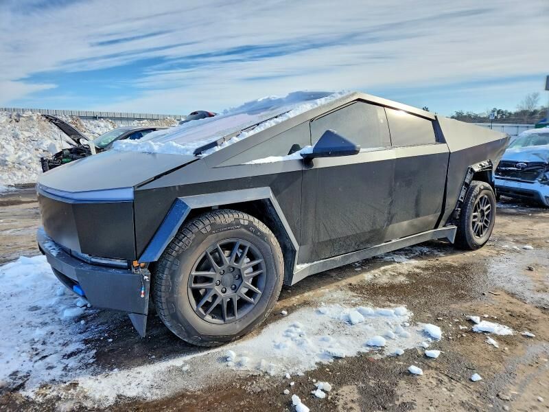 2025 TESLA Cybertruck