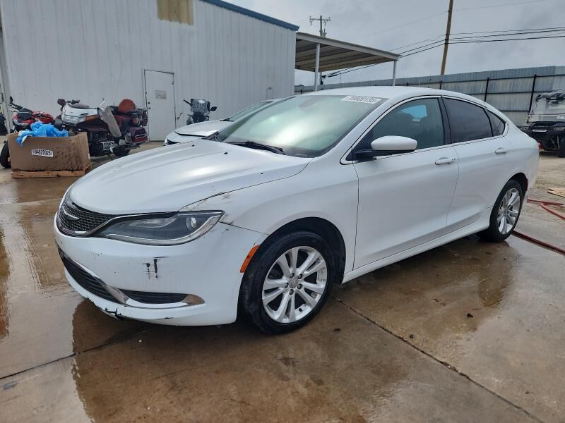 2016 CHRYSLER 200