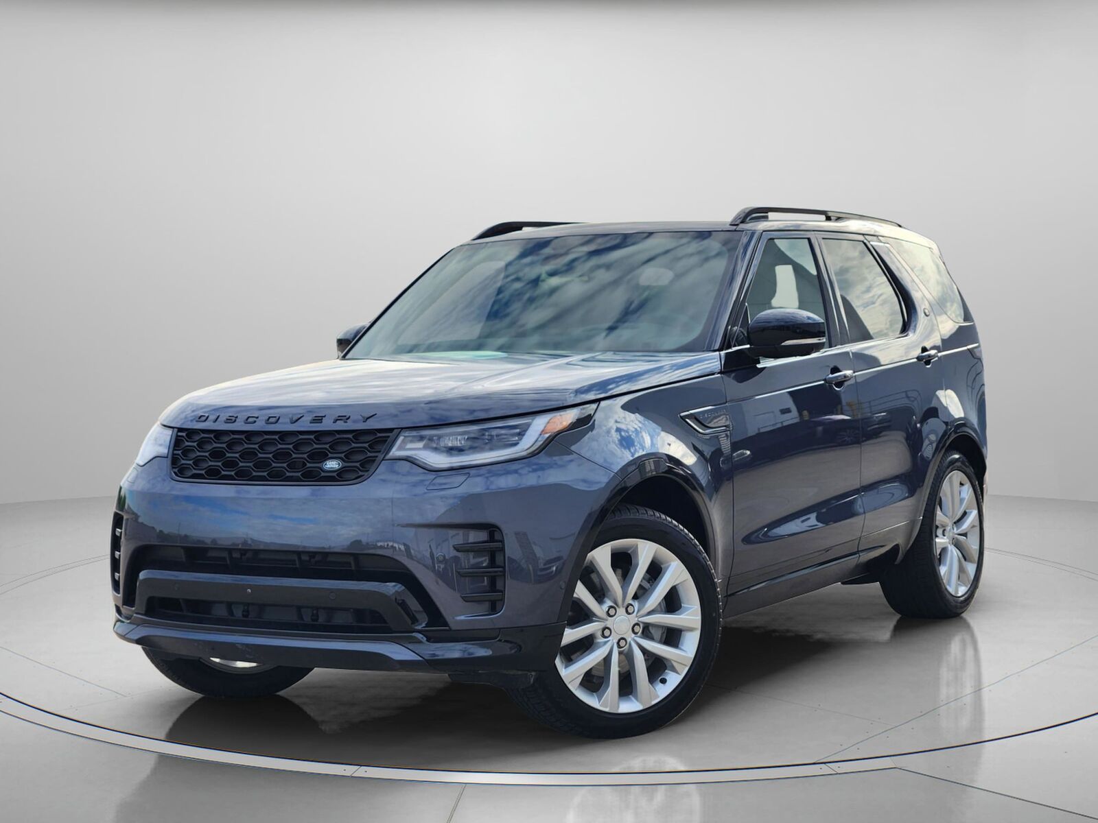 2024 LAND ROVER Discovery