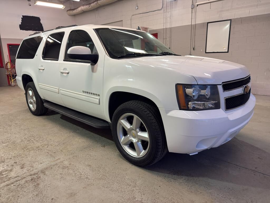 2014 CHEVROLET Suburban