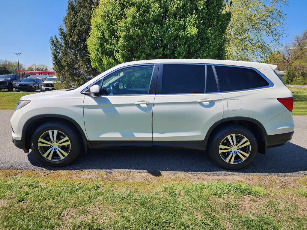 2017 HONDA Pilot