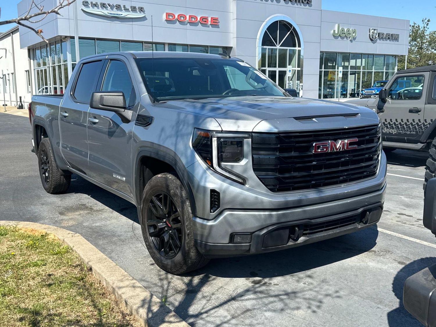 2024 GMC Sierra