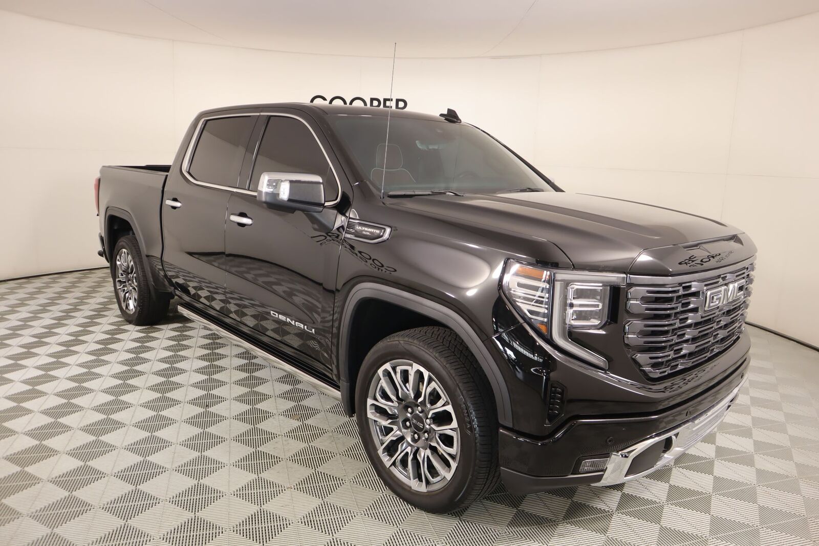 2025 GMC Sierra