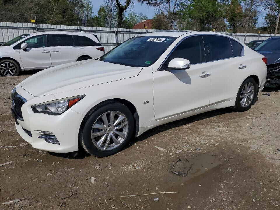2016 INFINITI Q50