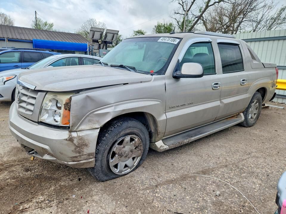 2004 CADILLAC Escalade