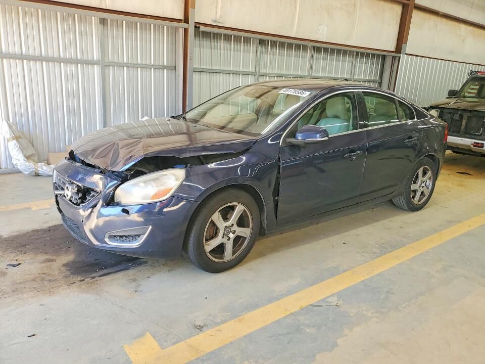 2013 VOLVO S60