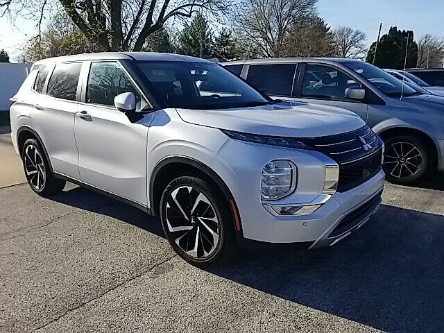 2024 MITSUBISHI Outlander