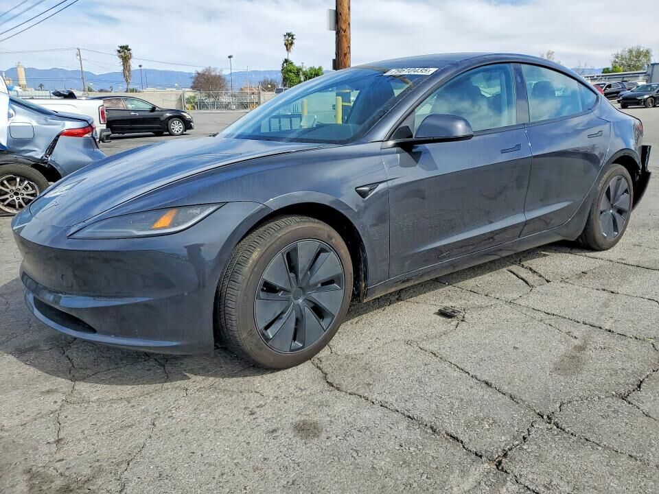 2024 TESLA Model 3