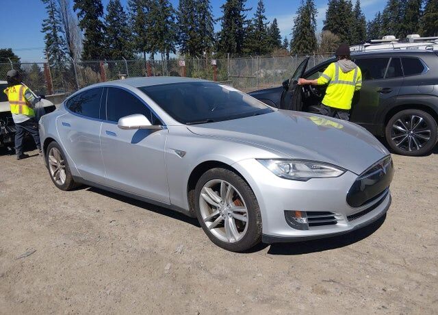 2013 TESLA Model S