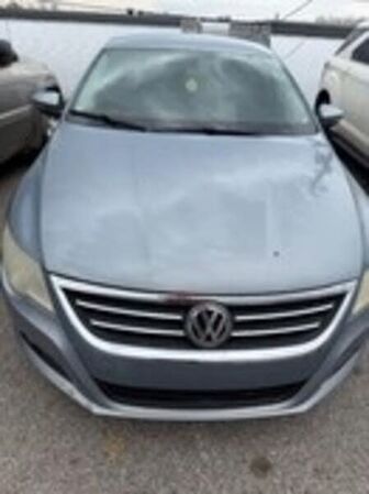 2010 VOLKSWAGEN Passat