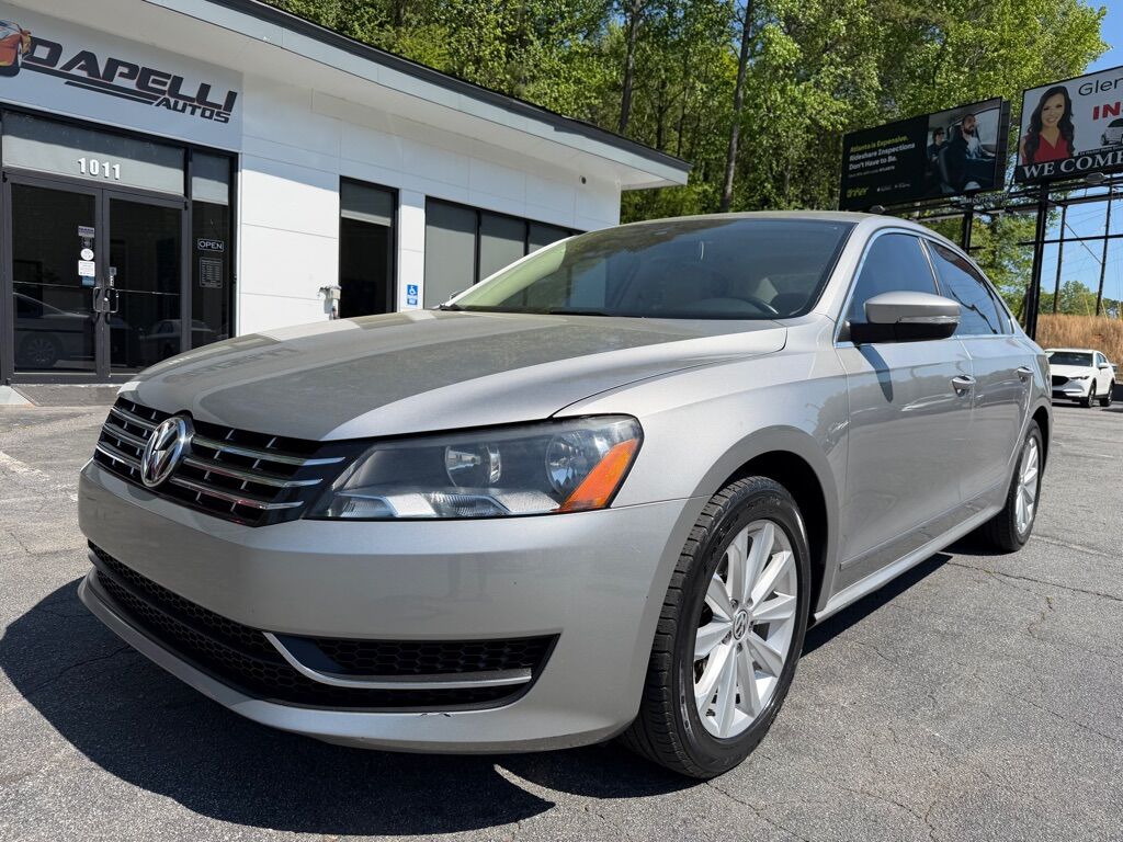 2013 VOLKSWAGEN Passat